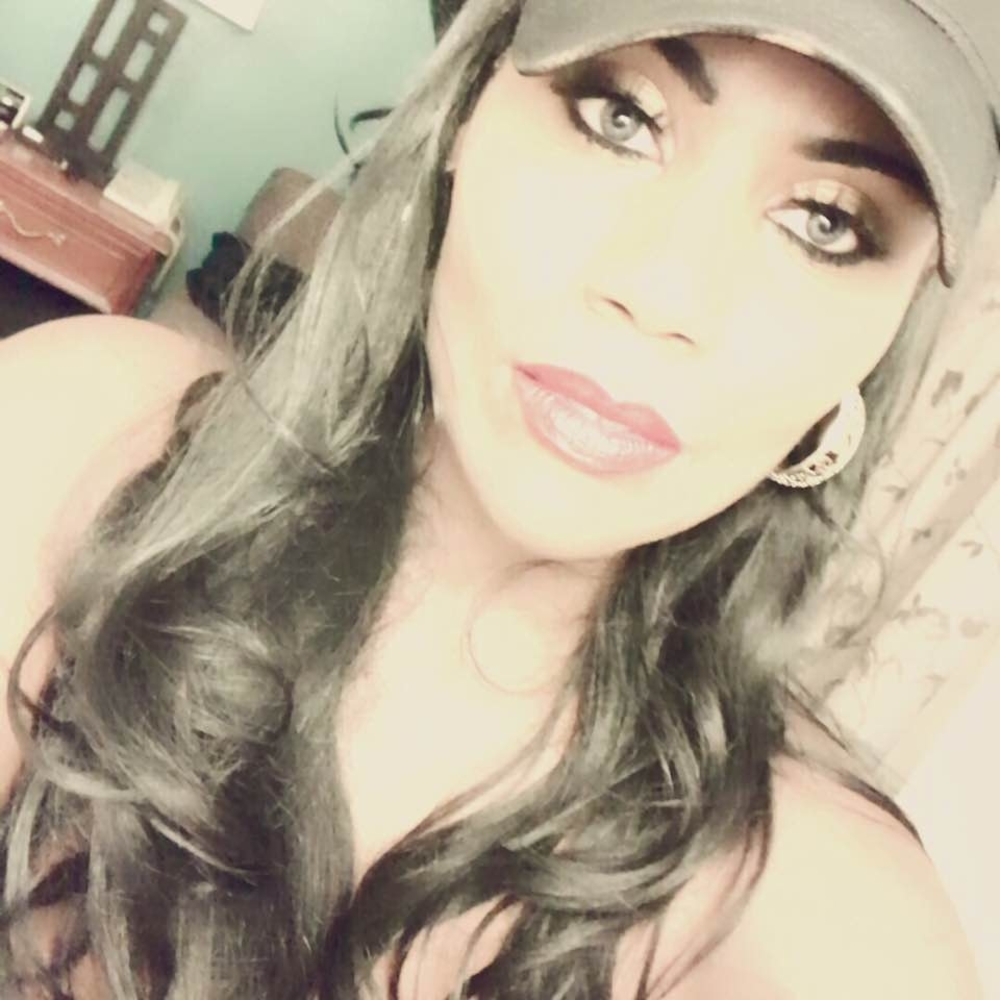 Meet your Posher, Colia